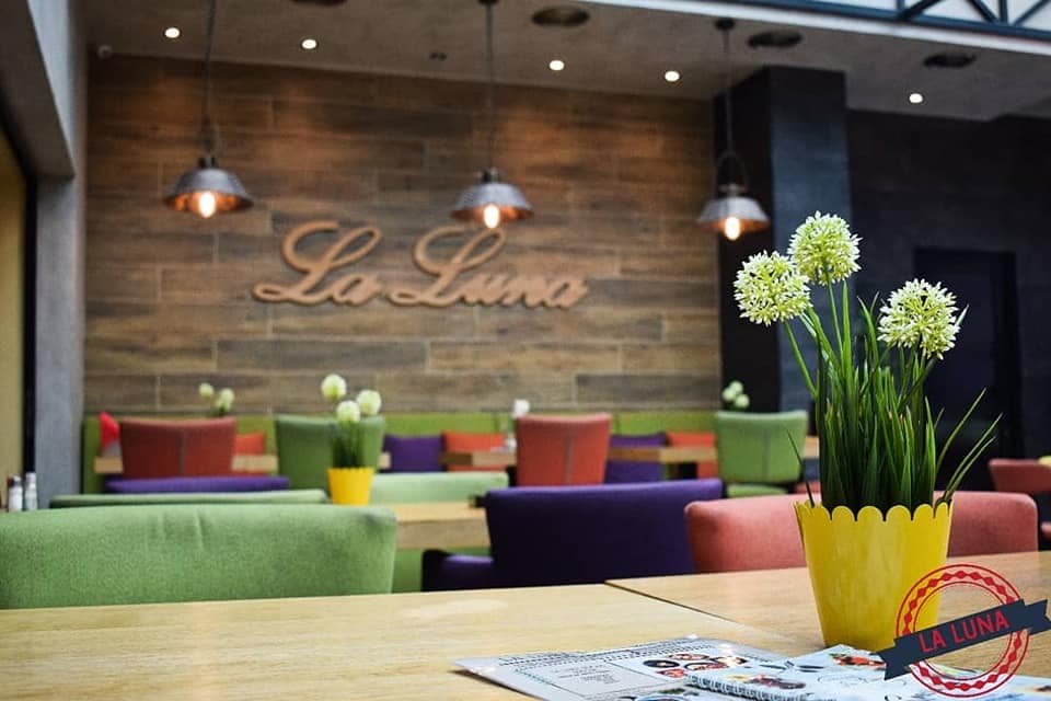 Restoran La Luna