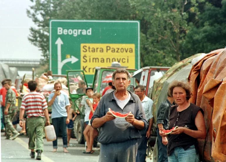 Molitveni pomen žrtvama „Oluje“ u hramovima Batajnice