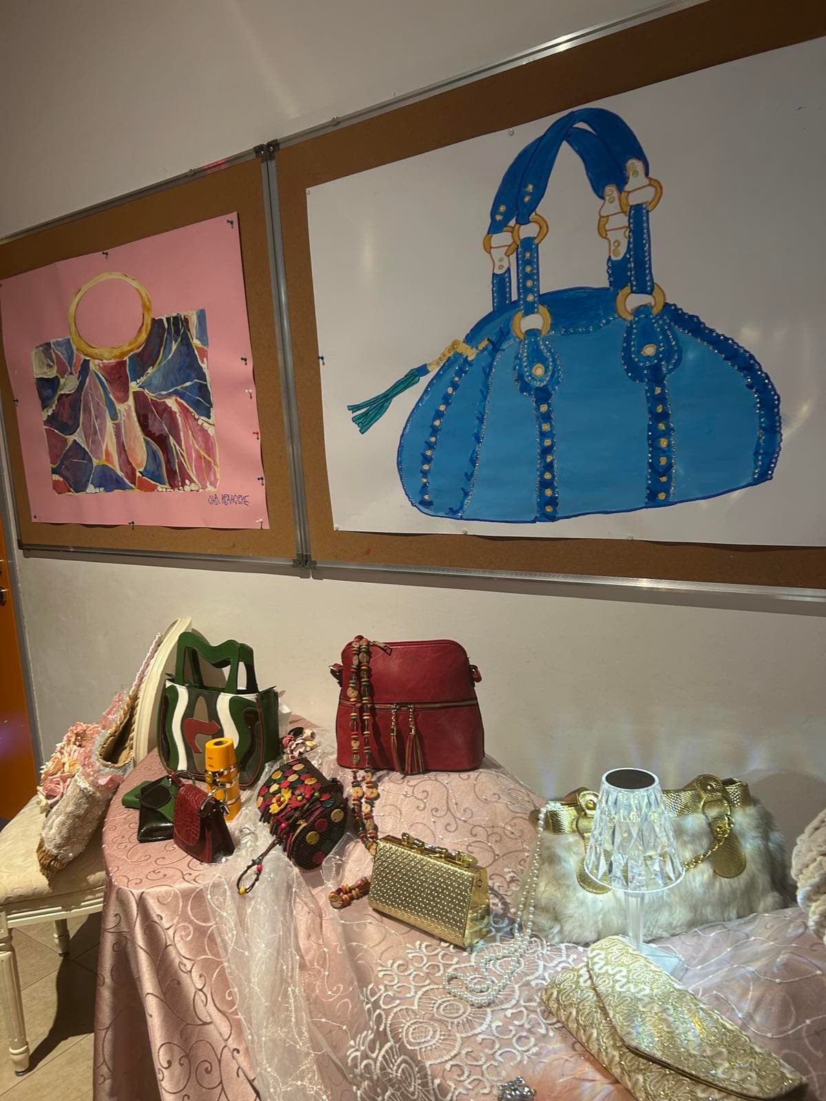 "Tašna – izlog i tajna": veče koje je otkrilo skrivene priče ženskih tašni