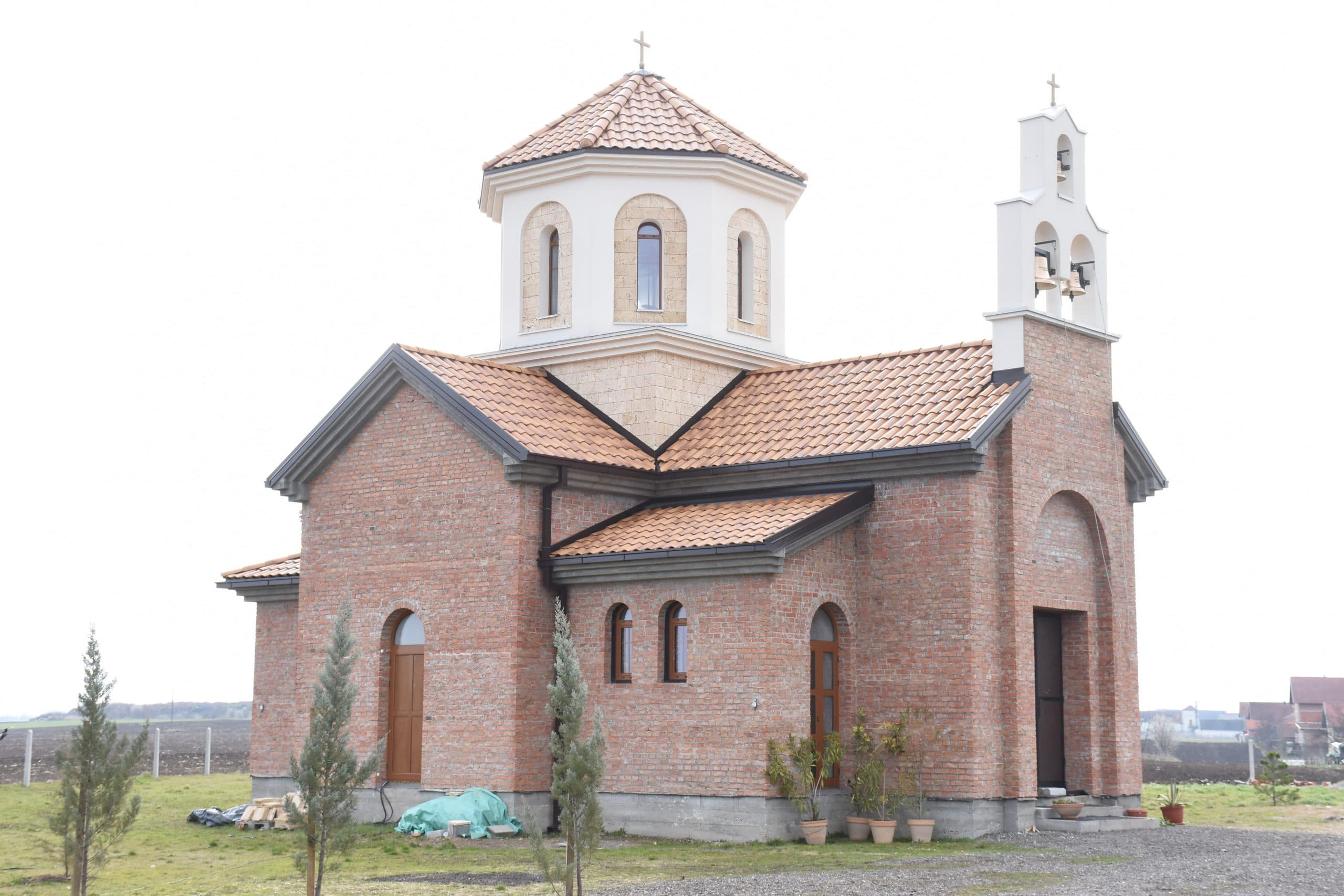 Hram Svete Nedelje u Belarici